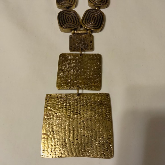 Iris Apfel & Bajalia Gold Toned Geometric Chunky Statement Necklace - Picture 9 of 12